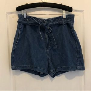 Gap Paper bag denim shorts